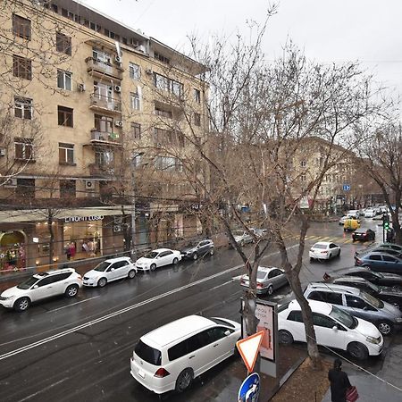 19Tumanyan Excellent Apartment In The Centre Of Capital Jerevan Eksteriør billede