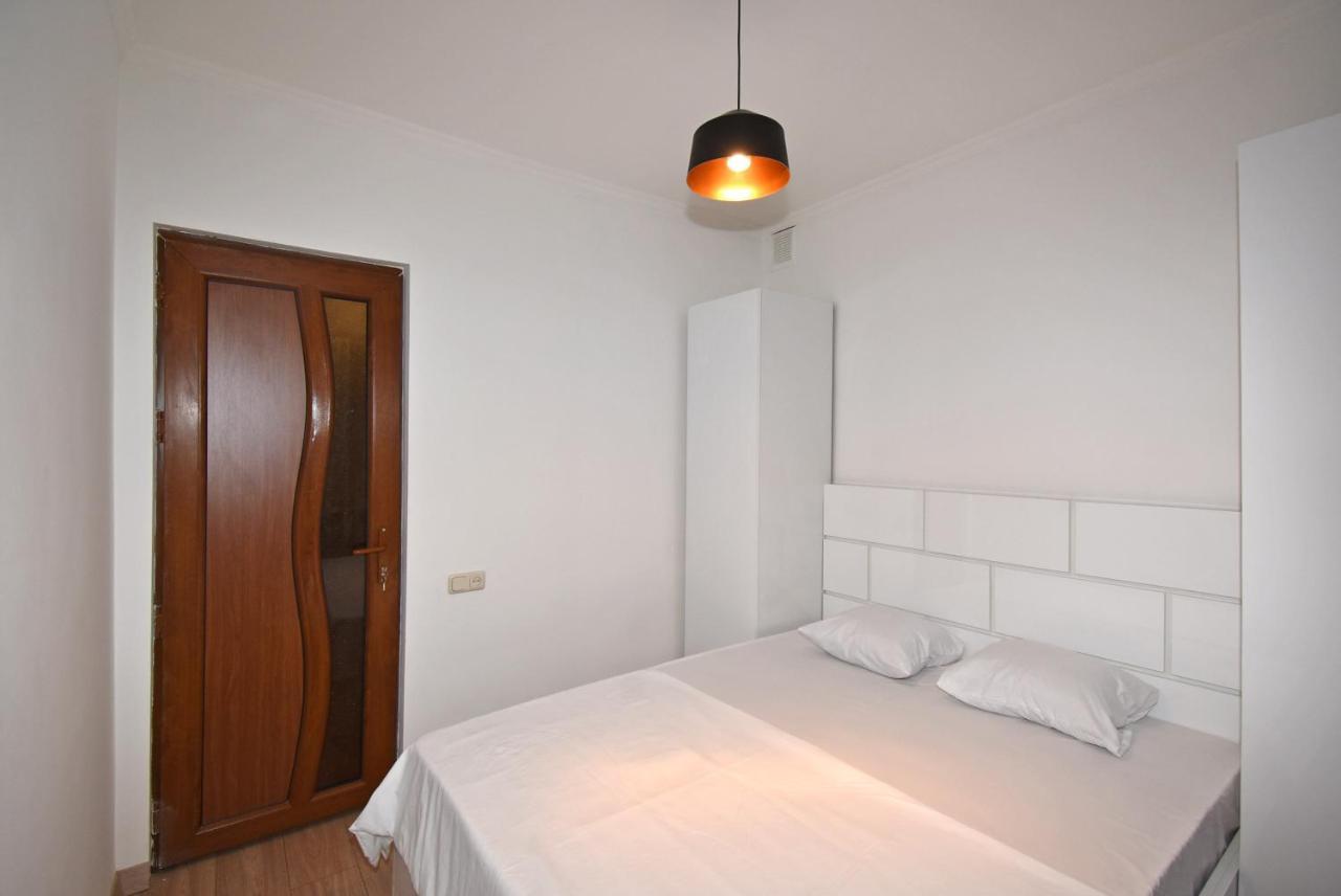 19Tumanyan Excellent Apartment In The Centre Of Capital Jerevan Eksteriør billede