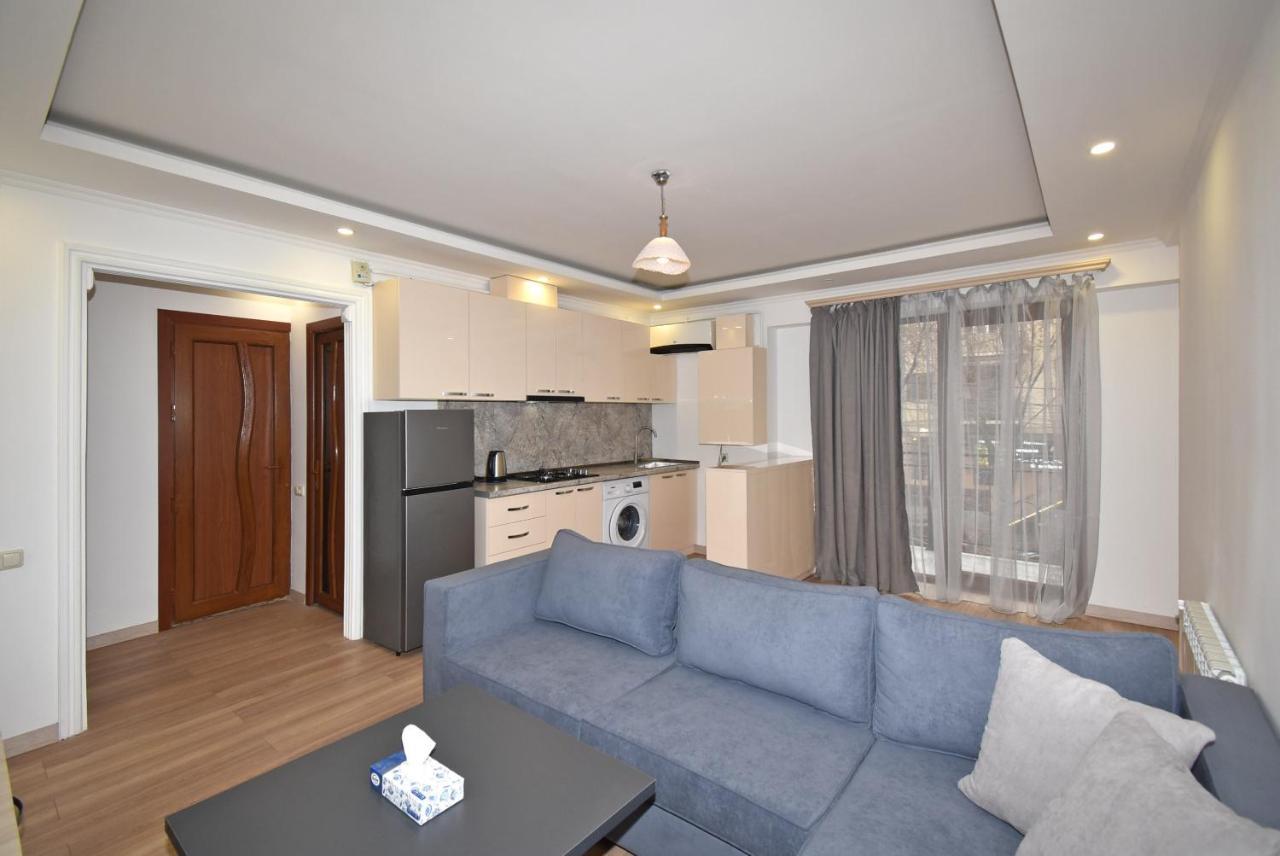 19Tumanyan Excellent Apartment In The Centre Of Capital Jerevan Eksteriør billede