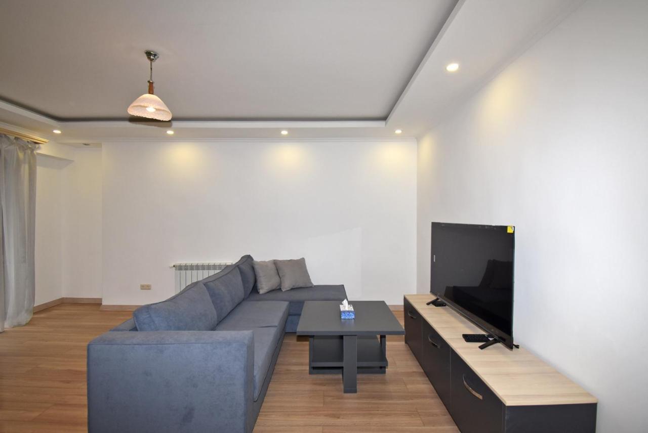 19Tumanyan Excellent Apartment In The Centre Of Capital Jerevan Eksteriør billede