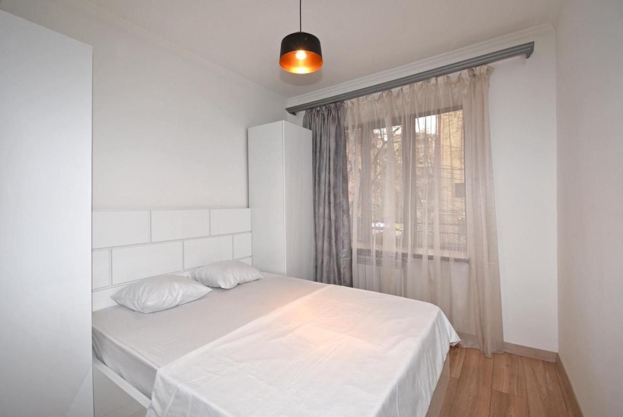 19Tumanyan Excellent Apartment In The Centre Of Capital Jerevan Eksteriør billede