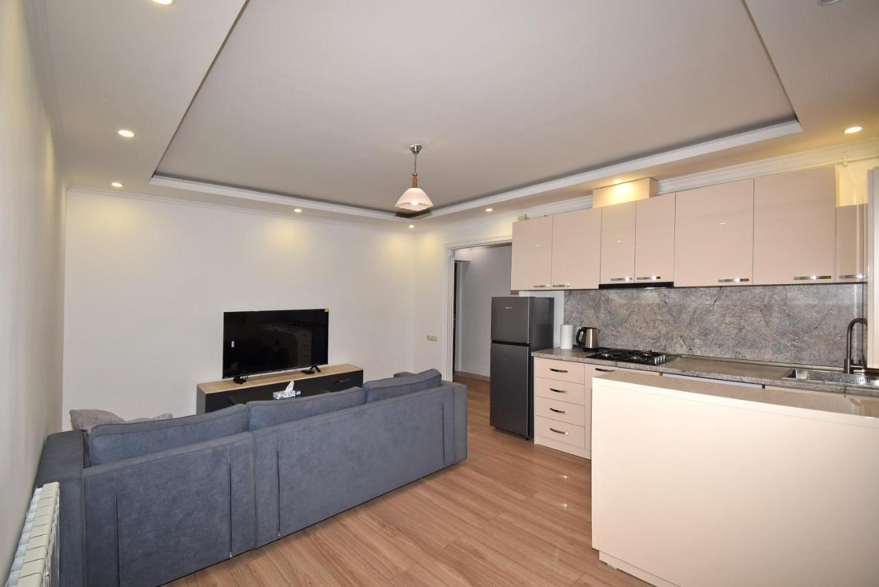 19Tumanyan Excellent Apartment In The Centre Of Capital Jerevan Eksteriør billede