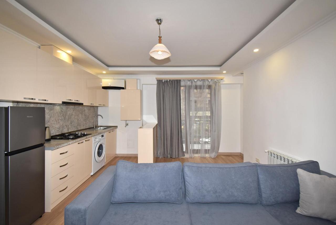 19Tumanyan Excellent Apartment In The Centre Of Capital Jerevan Eksteriør billede
